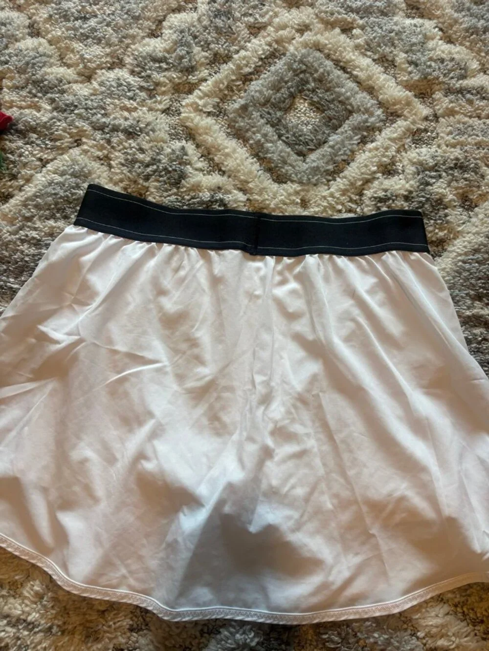 Alo white skirt